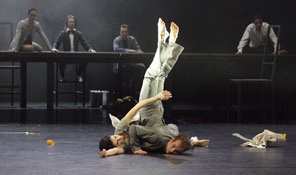 Jiri Kobylka und Roman Katkov in Macbeth